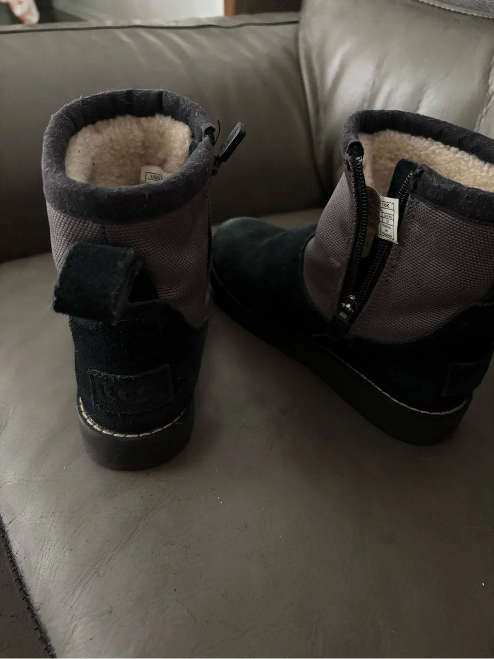 UGG Kids’ Classic Black Suede Boots – Big Kids Size 1